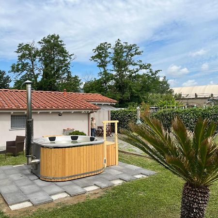 Villa La Camelia Massa e Cozzile Exterior foto
